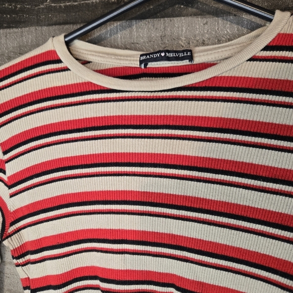 brandy melville long sleeve ribbed striped crop top - Picture 2 of 4
